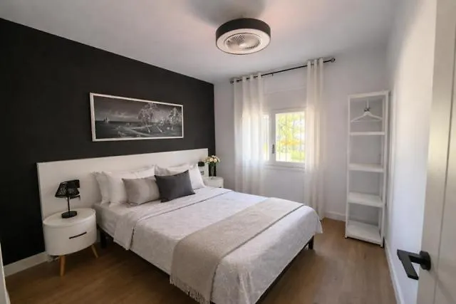 Evian Cala *